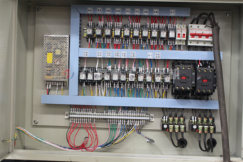 重工机械的电气部分如何保养